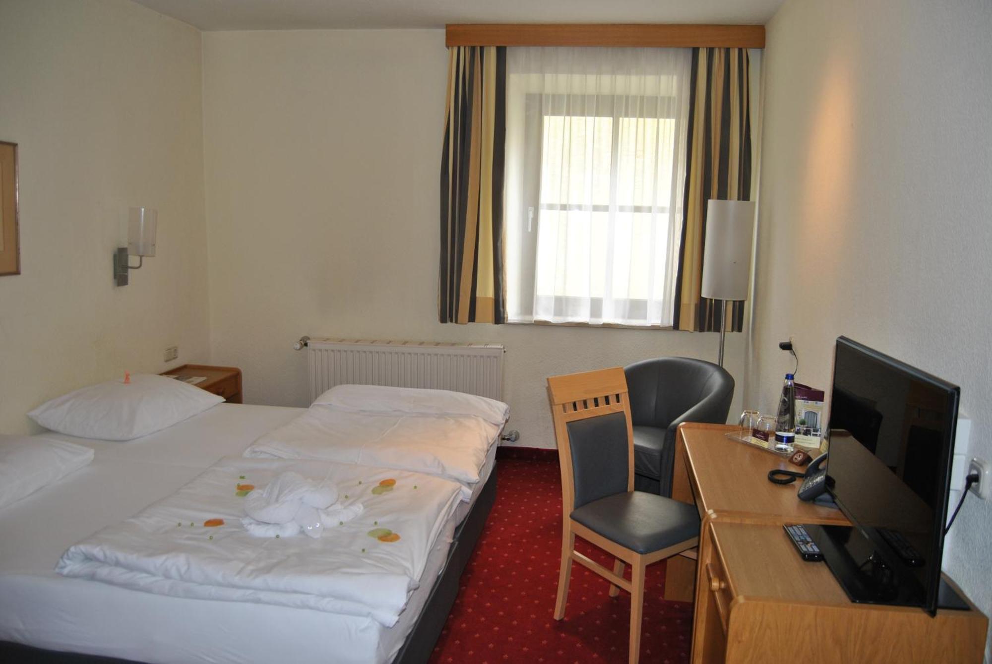 Lodner Hotel Drei Mohren Lauingen Ngoại thất bức ảnh